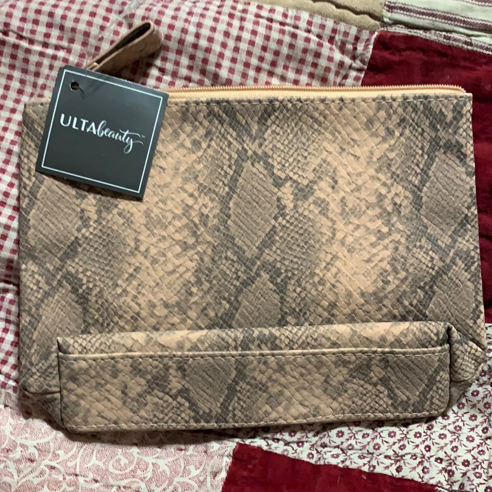 4 for $20 snakeskin print makeup bag